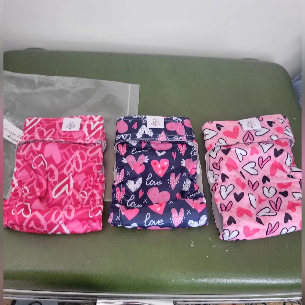 New CuteBone Heart Print Female Dog Reusable Washable Diapers Set X3 No Tail